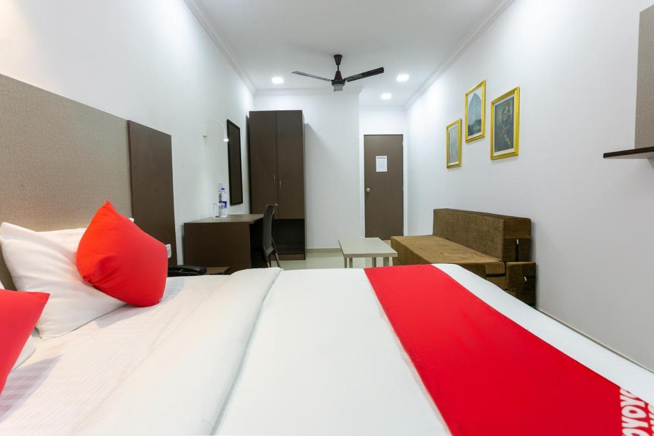 Collection O 74412 Ardaas Residency Bombaim Exterior foto